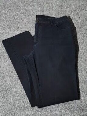 Lafayette 148 Women's Straight Leg Chino Style Pants Size 12